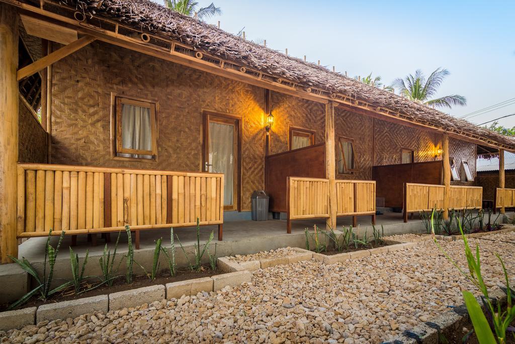 Full Moon Hostel Nusa Penida Zimmer foto