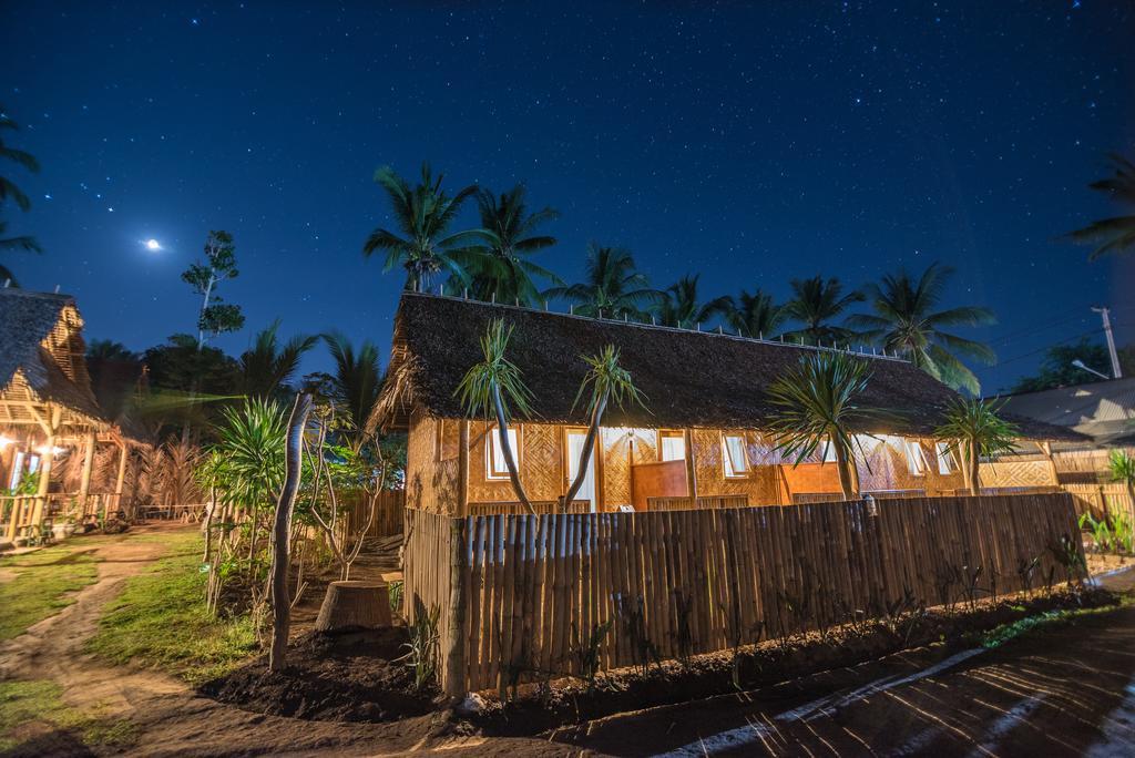 Full Moon Hostel Nusa Penida Zimmer foto