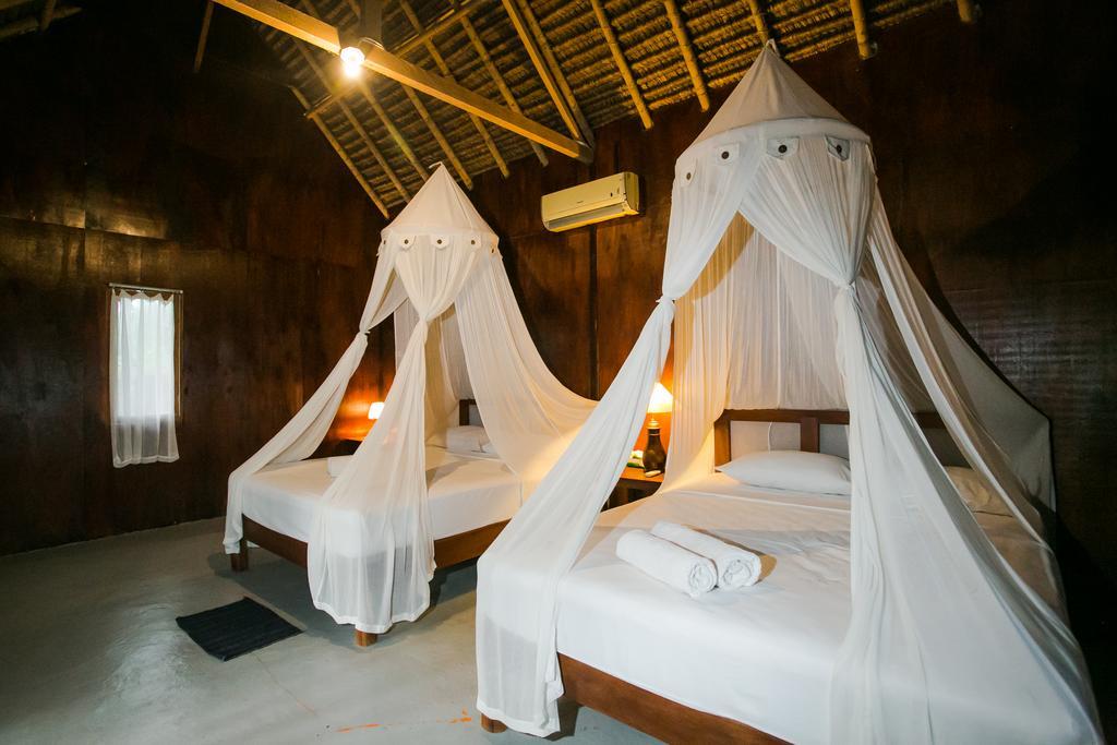 Full Moon Hostel Nusa Penida Exterior foto