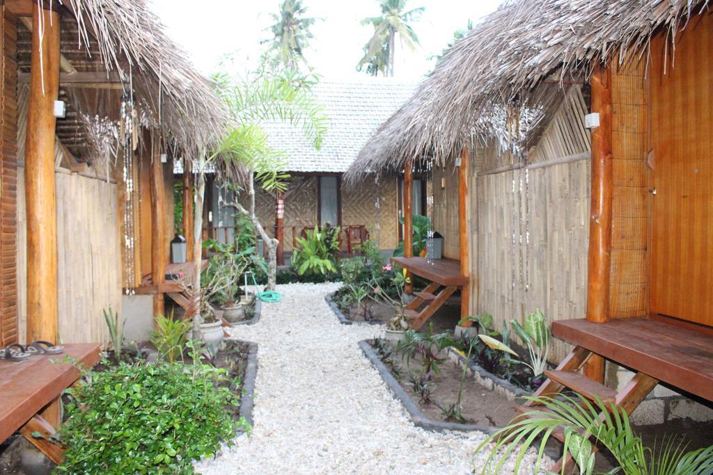 Full Moon Hostel Nusa Penida Exterior foto