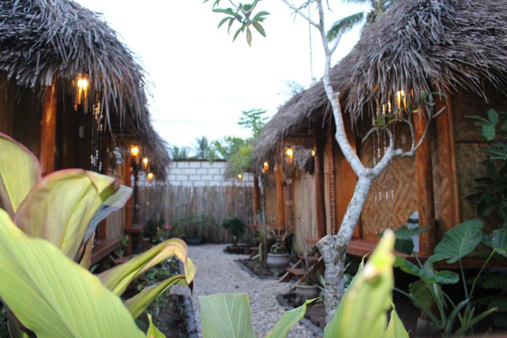 Full Moon Hostel Nusa Penida Exterior foto